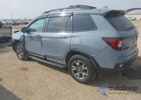 2022 Honda Passport Awd Trailsport z USA, uszkodzony, nr VIN 5FNYF8H67NB009862